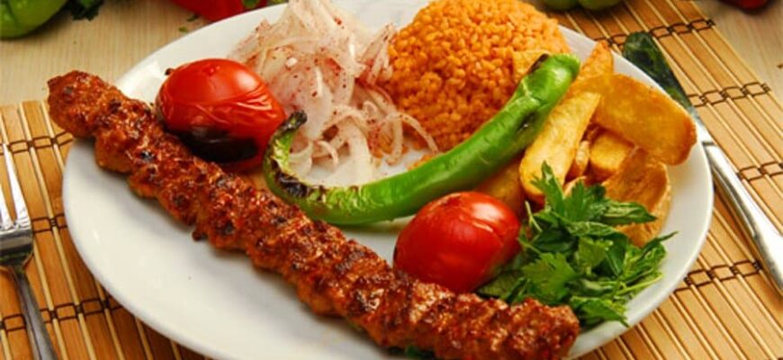 adana-kebabi-yaninda-ne-yenir-2