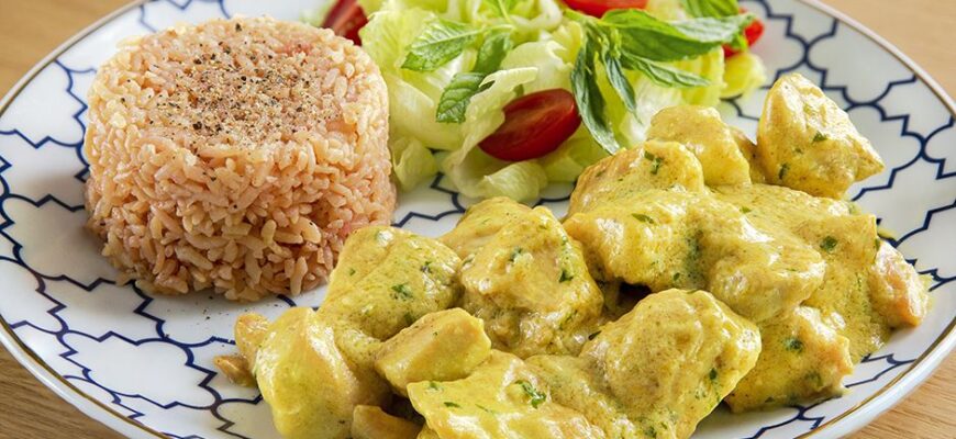 mantarli-et-sotenin-yanina-ne-gider-2